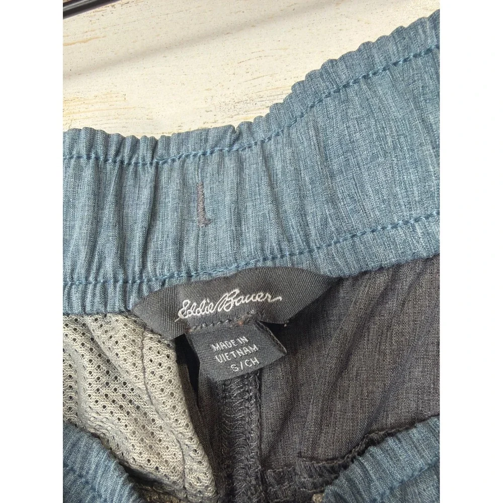 Eddie Bauer Performance Shorts Men Small Gray Elastic Waist Gorpcore EUC